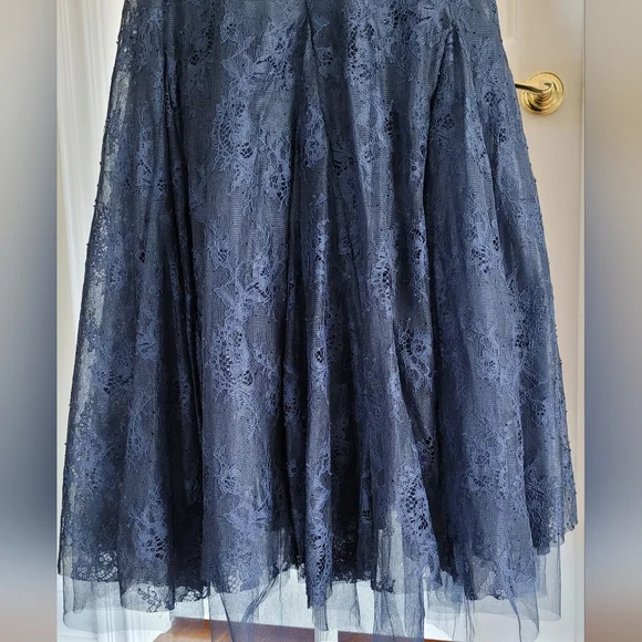 ANTHROPOLOGIE never worn, without tags, lacy, tulle, long skirt.  Size: M - Picture 3 of 16